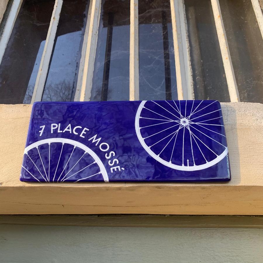 Cafe Velo 讷韦尔 外观 照片