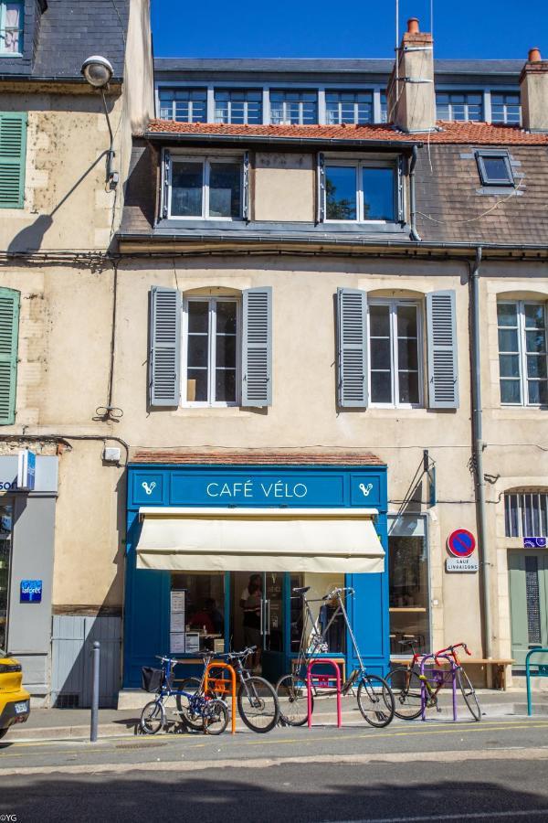 Cafe Velo 讷韦尔 外观 照片